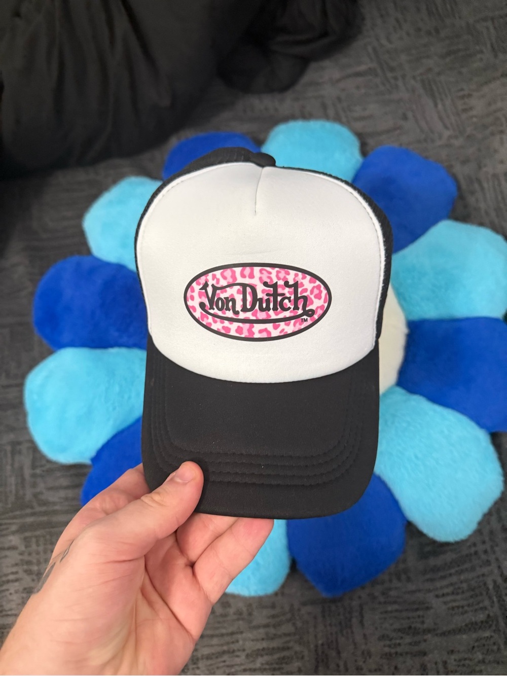 Von Dutch hat